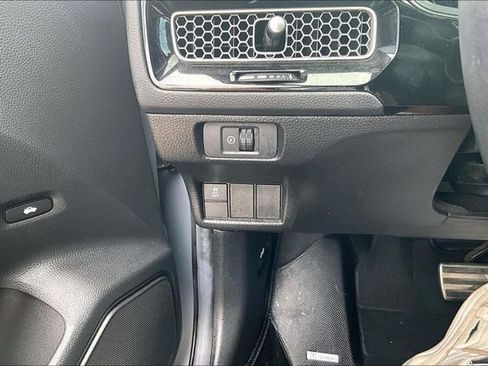 Used 2025 Honda Civic Sport image 16