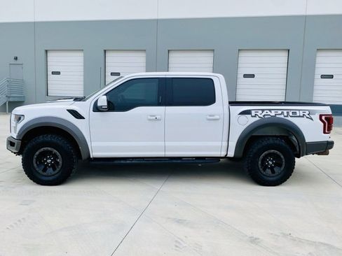 Used 2017 Ford F150 Raptor w/ Equipment Group 802A Luxury image 8