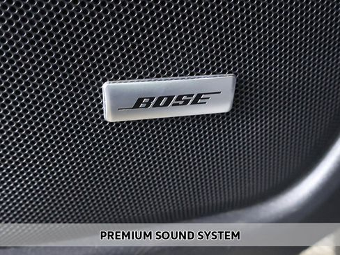 Used 2022 Nissan Sentra SR w/ SR Premium Package image 4