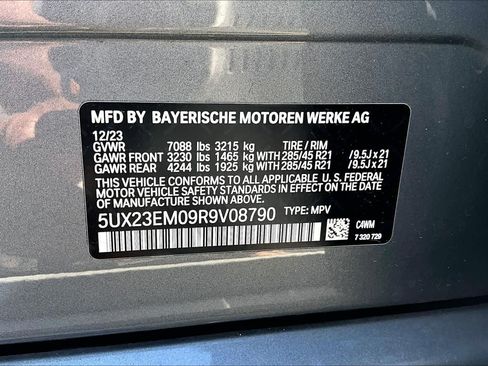 Certified 2024 BMW X7 xDrive40i AWD/4WD image 37