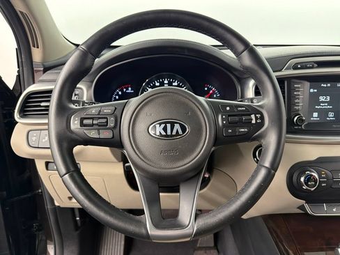 Used 2017 Kia Sorento EX w/ EX V6 Premium Package FWD image 26