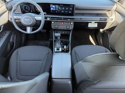 New 2026 Hyundai Tucson SE image 10