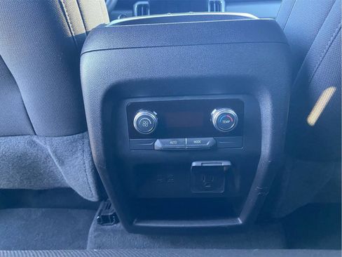 Used 2025 GMC Acadia Elevation image 39