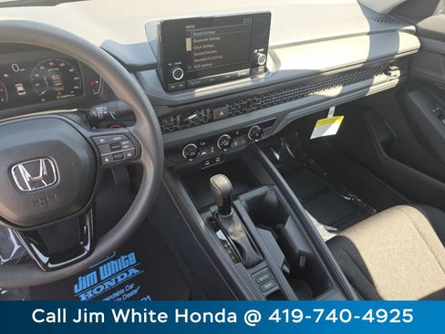 Used 2025 Honda Accord LX image 25