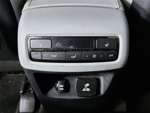 Used 2022 Hyundai Palisade SEL w/ 8P Bench Seat Package FWD image 27