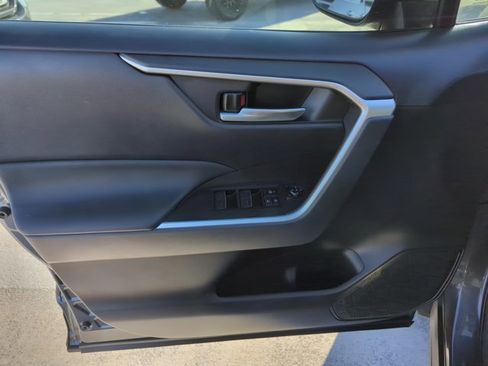 Used 2024 Toyota RAV4 XLE image 7