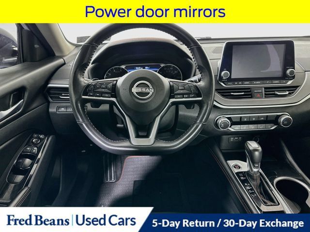 Used 2024 Nissan Altima 2.5 SR FWD image 25