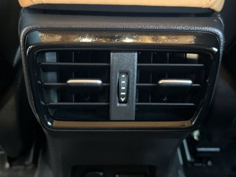 Used 2024 Lexus NX 250 FWD image 14