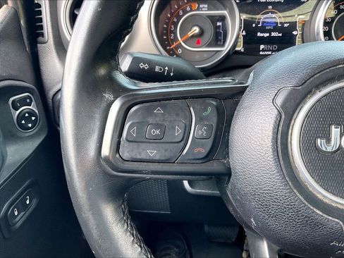 Used 2021 Jeep Wrangler Unlimited Sport AWD/4WD image 21