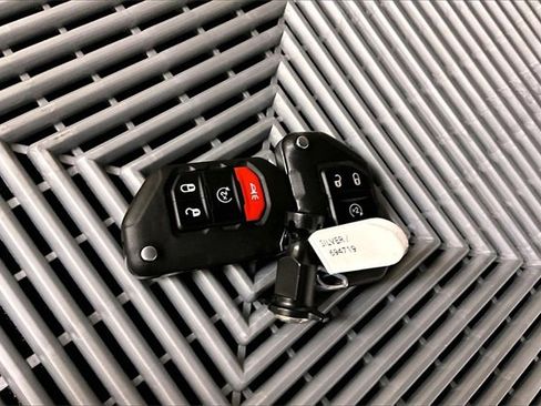 Used 2021 Jeep Wrangler Unlimited Sahara image 11