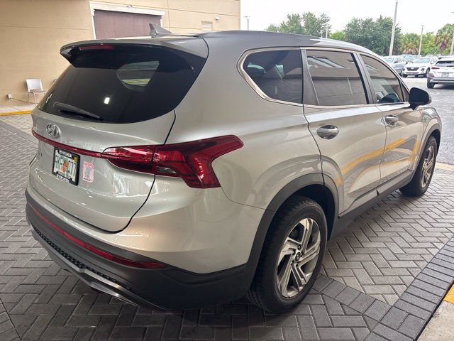 Used 2022 Hyundai Santa Fe SE w/ Cargo Package FWD image 4