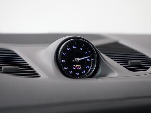 New 2026 Porsche Cayenne S image 29