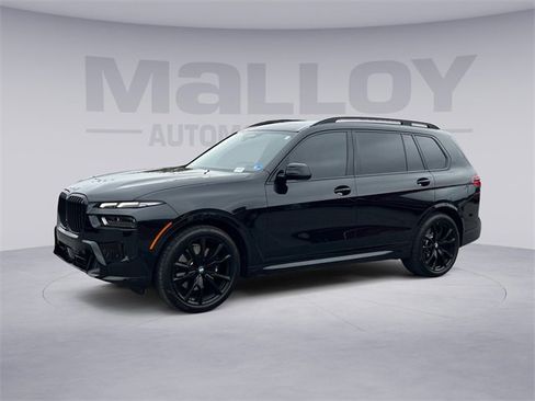 Used 2026 BMW X7 xDrive40i w/ M Sport Package image 1