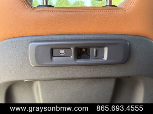 Used 2021 BMW X7 xDrive40i w/ Executive Package image 19