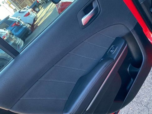 Used 2018 Dodge Charger R/T image 40