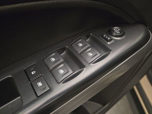 Used 2021 Chevrolet Colorado ZR2 w/ ZR2 Dusk Special Edition image 6