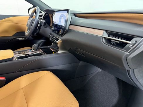 Used 2024 Lexus RX 350 Premium w/ Convenience Package image 32