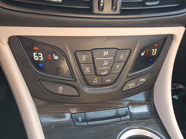 Used 2020 Buick Envision Essence FWD image 15
