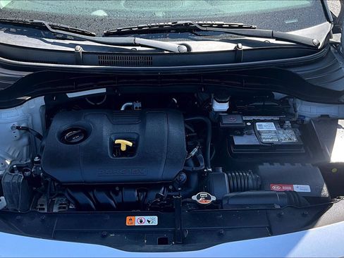 Used 2021 Kia Soul LX FWD image 28