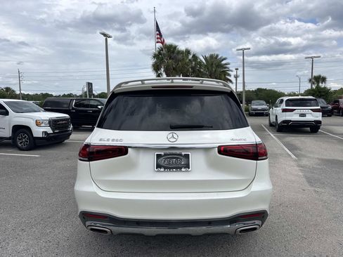 Used 2022 Mercedes-Benz GLS 580 4MATIC image 4