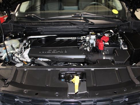 Used 2023 Nissan Rogue SV image 15