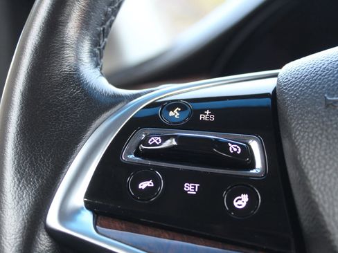 Used 2014 Cadillac XTS Luxury image 28