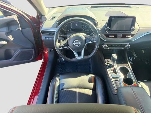 Used 2024 Nissan Altima 2.5 SR AWD/4WD image 19