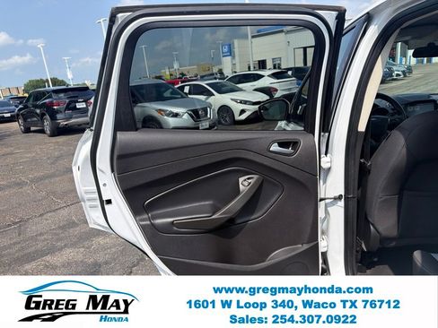Used 2019 Ford Escape SE FWD image 24
