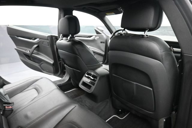 Used 2022 Maserati Quattroporte Modena Q4 AWD/4WD image 15