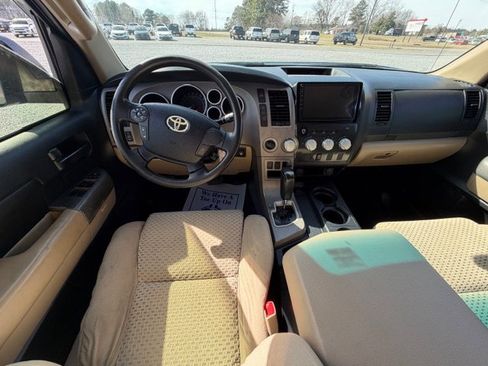 Used 2012 Toyota Tundra 4x4 CrewMax w/ SR5 Pkg image 11