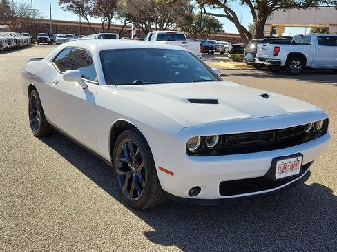 Used 2022 Dodge Challenger SXT w/ Blacktop Package image 6
