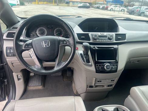 Used 2014 Honda Odyssey EX-L image 3