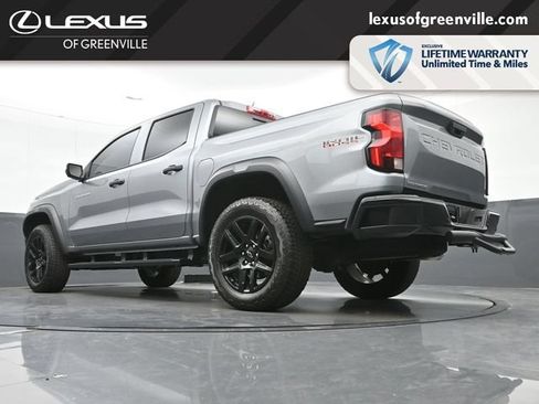 Used 2025 Chevrolet Colorado Trail Boss AWD/4WD image 41