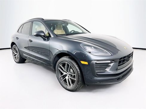 New 2026 Porsche Macan image 7