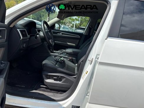 Used 2023 Volkswagen Atlas SE AWD/4WD image 3