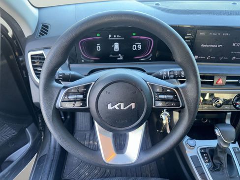 Used 2024 Kia Seltos LX image 27