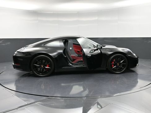 Certified 2026 Porsche 911 Carrera 4 GTS image 35