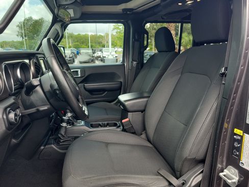 Used 2020 Jeep Wrangler Unlimited Sport S AWD/4WD image 13