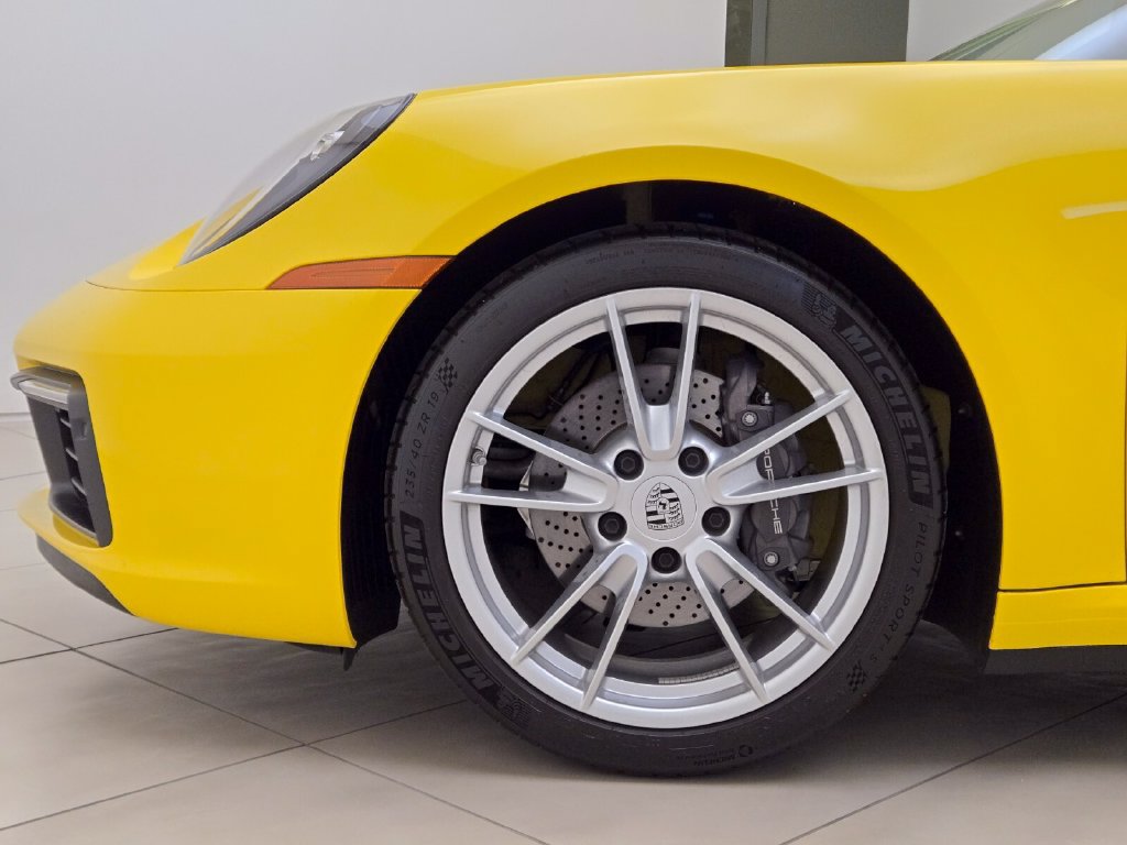 Used 2023 Porsche 911 Carrera RWD image 13
