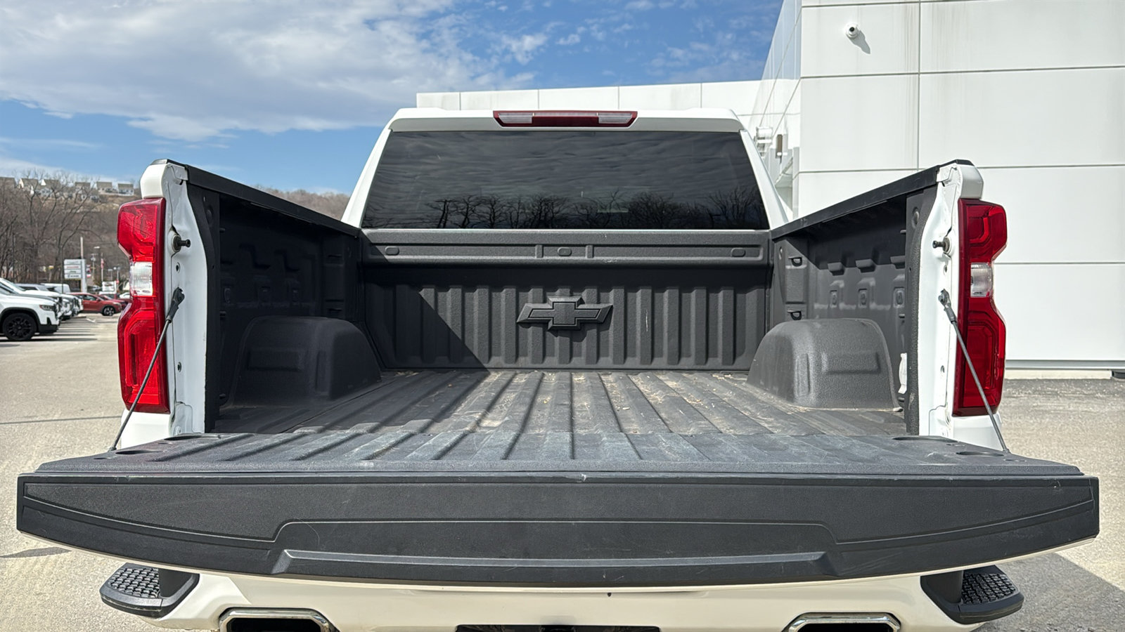 Certified 2022 Chevrolet Silverado 1500 RST AWD/4WD image 29