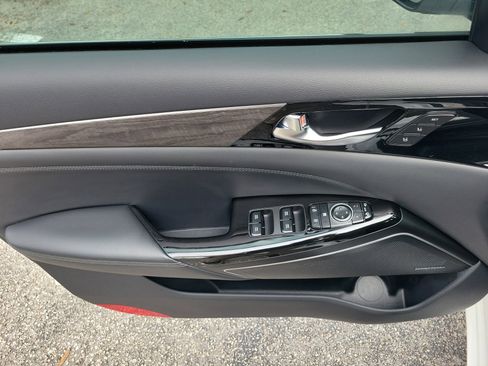 Certified 2020 Kia Cadenza Limited image 19