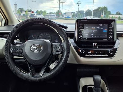 Used 2021 Toyota Corolla L FWD image 20