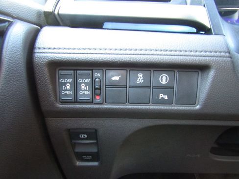 Used 2024 Honda Odyssey Touring image 29