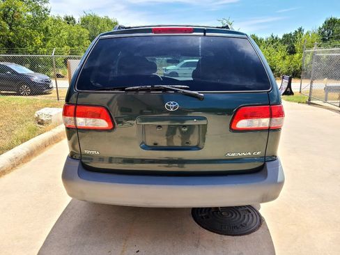 Used 2003 Toyota Sienna CE FWD image 4