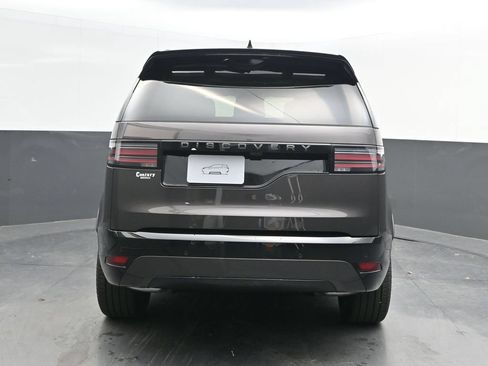 Used 2025 Land Rover Discovery Dynamic SE AWD/4WD image 6