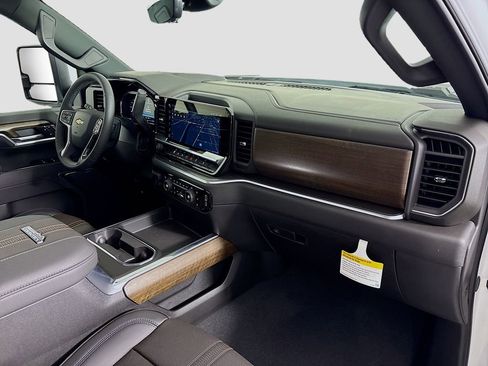 New 2025 Chevrolet Silverado 3500 High Country w/ Technology Package image 30