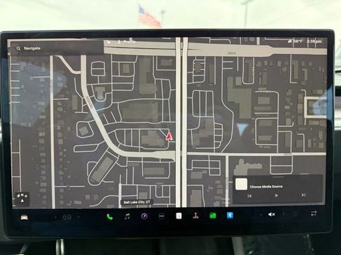 Used 2023 Tesla Model S Plaid image 12