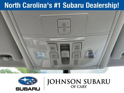 Used 2019 Volkswagen Tiguan SE w/ Panoramic Sunroof Package FWD image 14