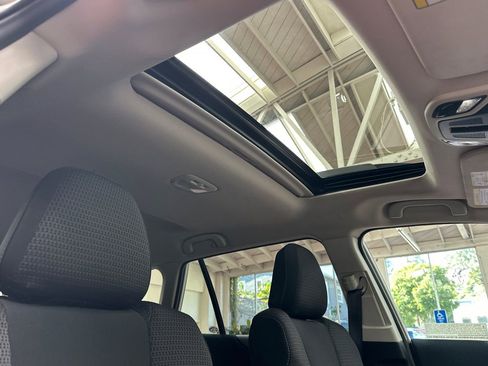 Used 2025 Subaru Outback Premium image 22