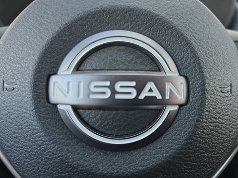 New 2025 Nissan Versa SR image 5